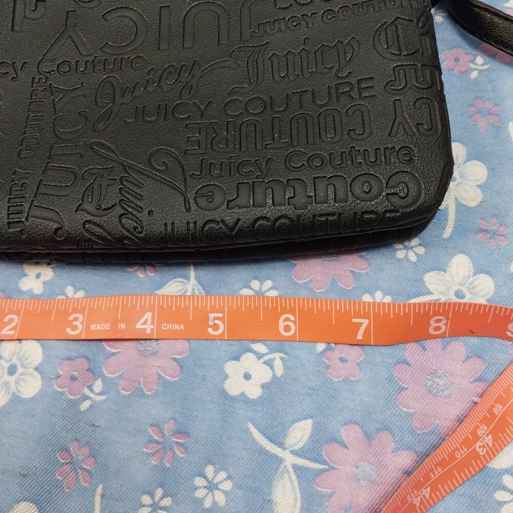 3195 Small Black Juicy Couture Crossbody Bag Purse. In Excellent Condition. - Picture 12 of 15